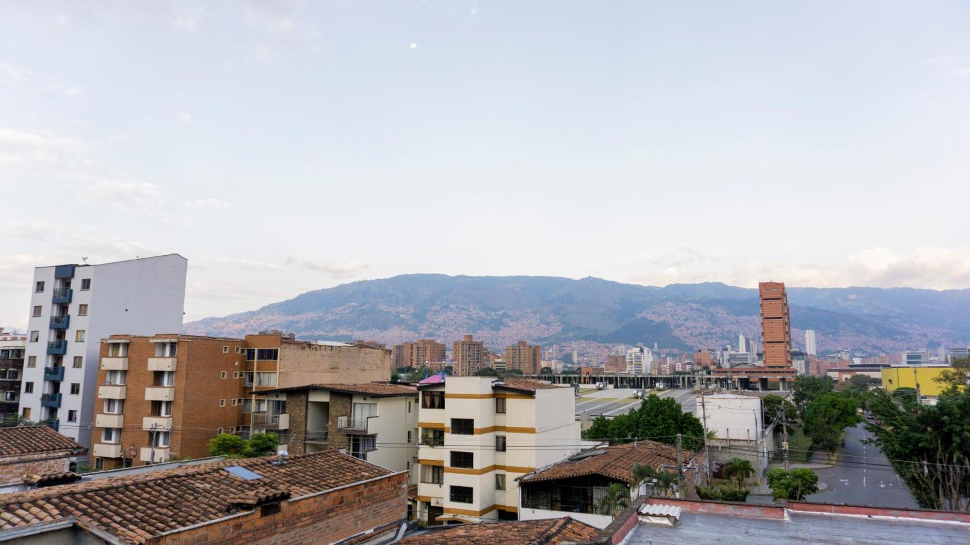 Selva House Bed & Breakfast เมเดยิน ภายนอก รูปภาพ